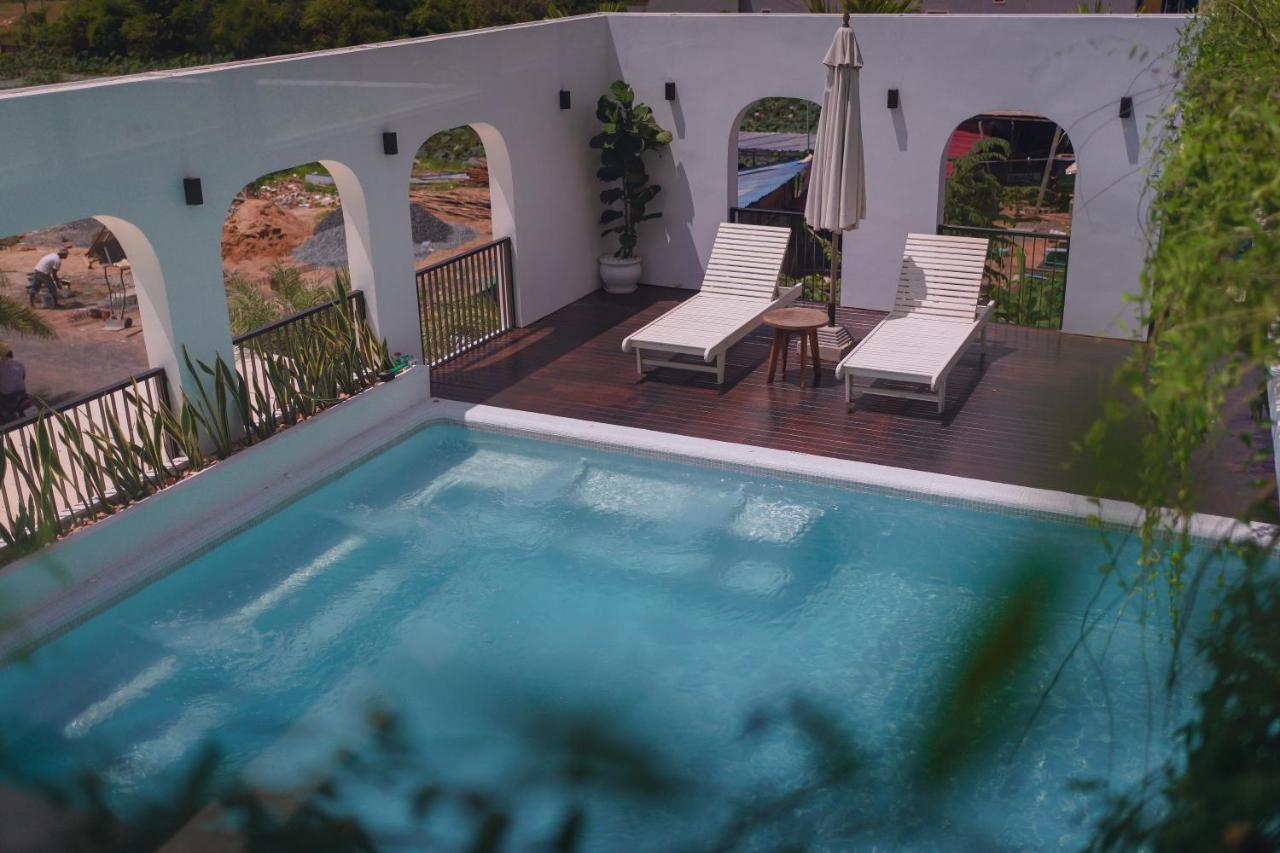 Montagne Boutique Hotel Kampot Buitenkant foto